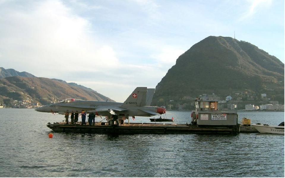 F18.JPG